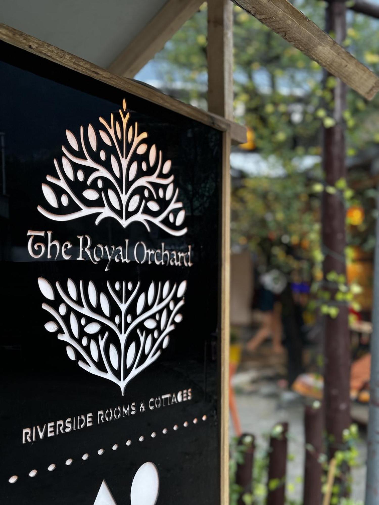 מלון The Royal Orchard קאסול מראה חיצוני תמונה